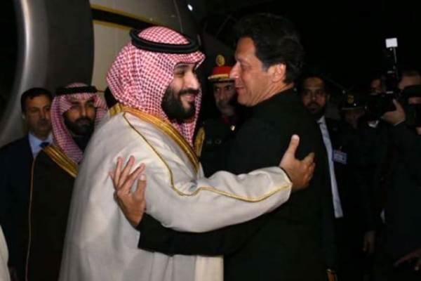 عمران خان و بن سلمان تلفنی گفتگو کردند عمران خان و بن سلمان تلفنی مصاحبه کردند
