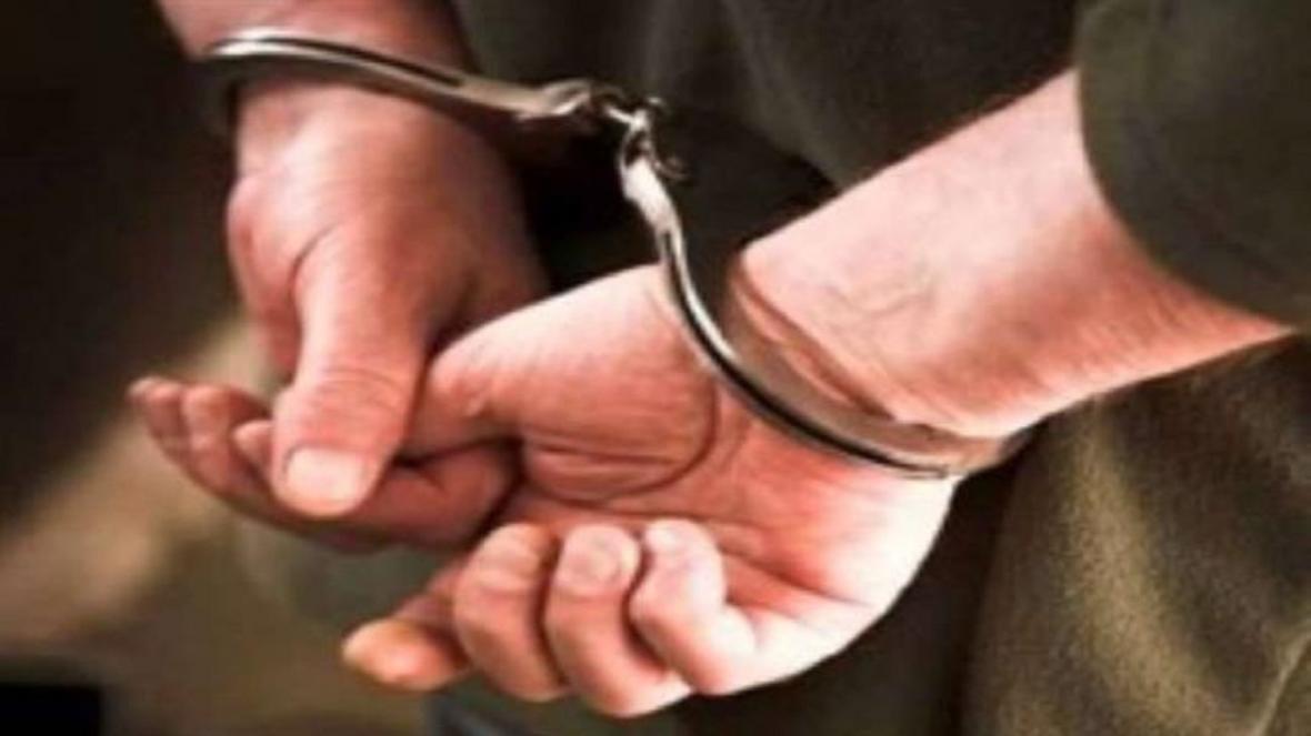متهممأمورنما در بیرجند دستگیر شد متهممأمورنما در بیرجند دستگیر شد