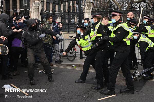 تظاهرات مردم انگلیس در اعتراض به افزایش قدرت سرکوب پلیس