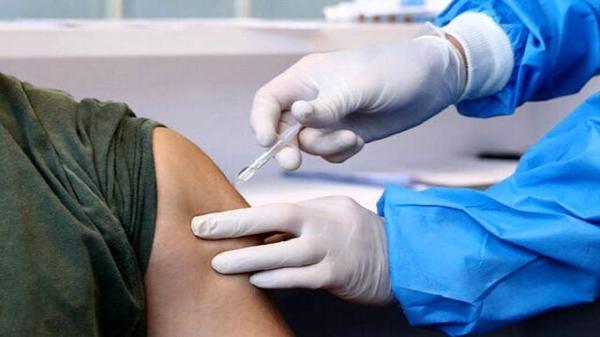 آغاز تزریق دُز سوم واکسن کرونا به کادر بهداشت و درمان مازندران