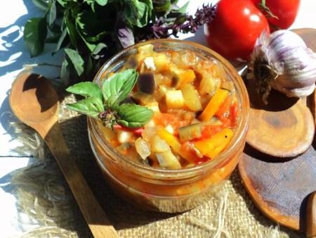 طرز تهیه ترشی مخلوط سبزیجات روسی، خوشمزه و رنگارنگ